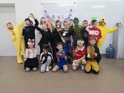 Uczniowie Szkoly Podstawowej nr 7 w Koninie podczas balu karnawalowego (9)