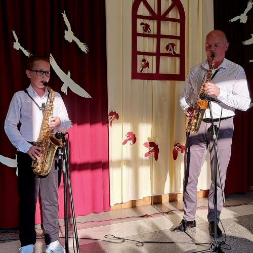 Uroczyste zakonczenie roku szkolnego dla klasy osmej.jpg4