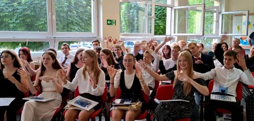 Uroczyste zakonczenie roku szkolnego dla klasy osmej.jpg9