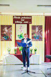 Uroczyste zakonczenie roku szkolnego klas 8a i 8b (15)