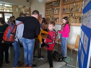 Uczniowie SP7 podczas Miedzynarodowego Dnia Jezyka Ojczystego (2)