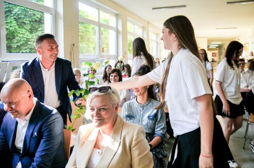 Uroczyste zakonczenie roku szkolnego klas 8a i 8b (12)